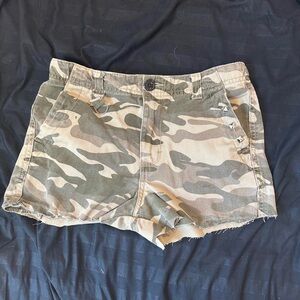 upcycled camo shorts size xxs/xs